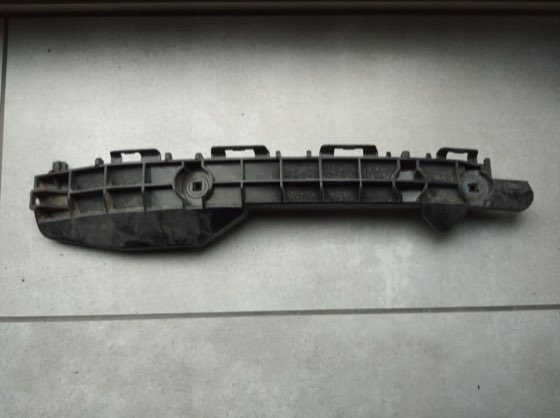 Braket tampon Auris 12-17 arka sağ