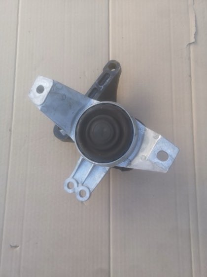 Motor kulağı sağ Tucson / Sportage 2021- dizel 4X2 / 4X4 Sportage 1.6 benzinli