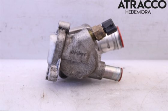 Termostat yuvası komple i20 10-12 / i30 12- / Accent Blue / Rio 12- / Ceed 12- dizel